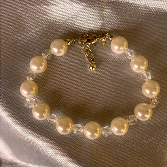 SAQ Faux Pearl & Crystal Bead Bracelet - Picture 7 of 12